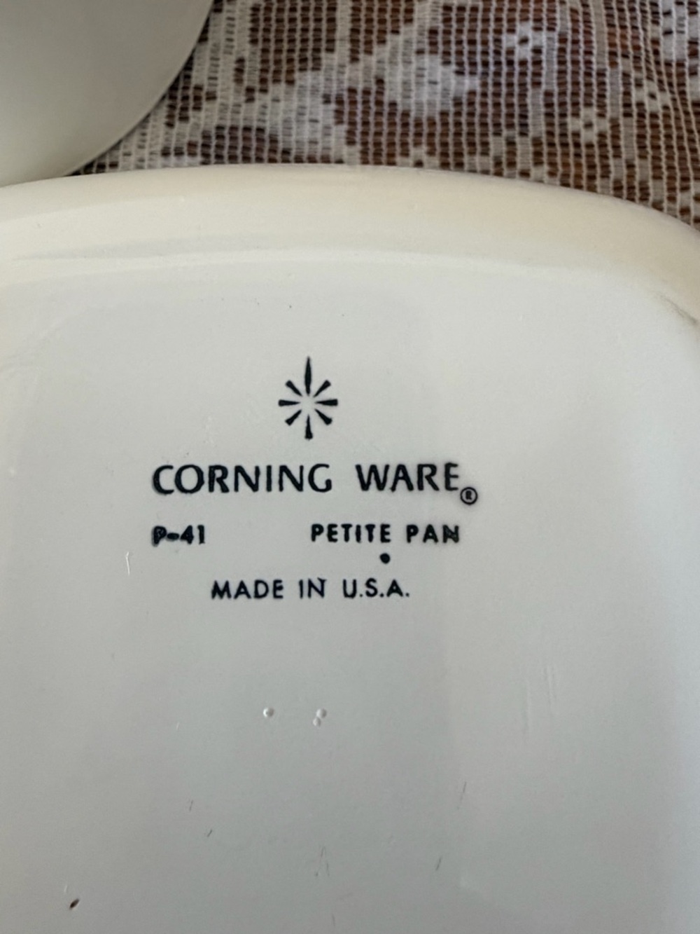 3 Corningware baking dishes. - Picture 8 of 11